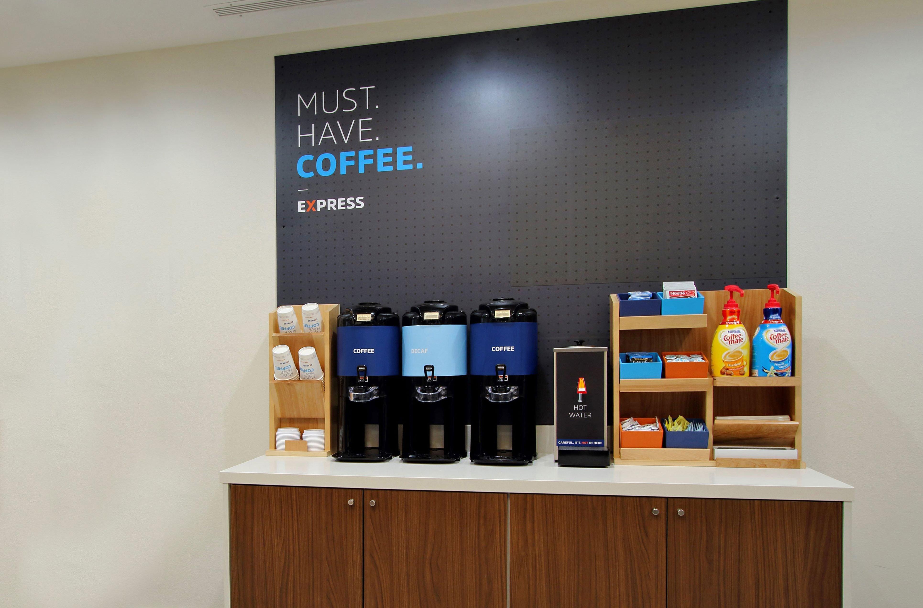Hotel Express & By Ihg Lathrop
