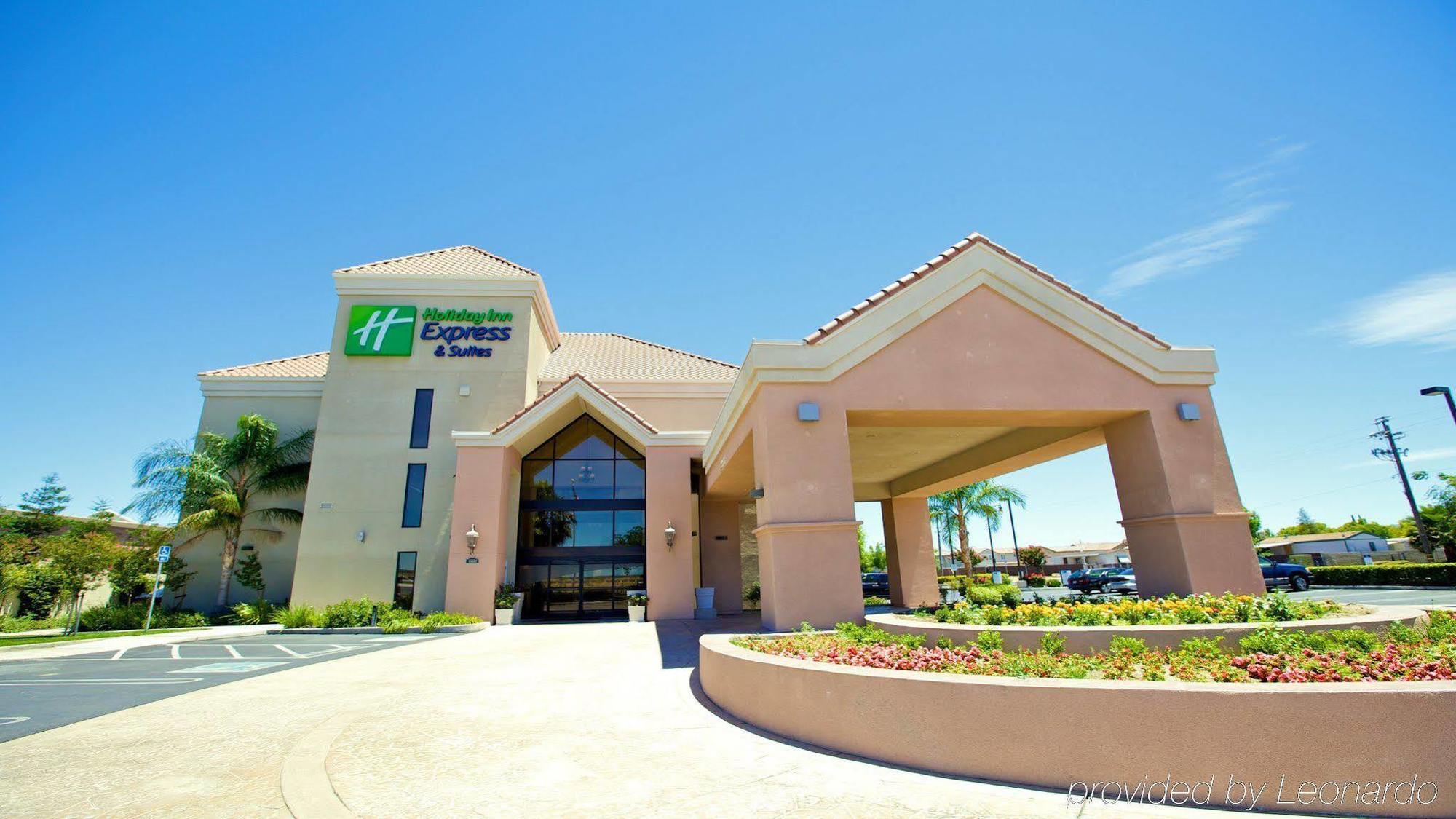 Express & By Ihg Lathrop