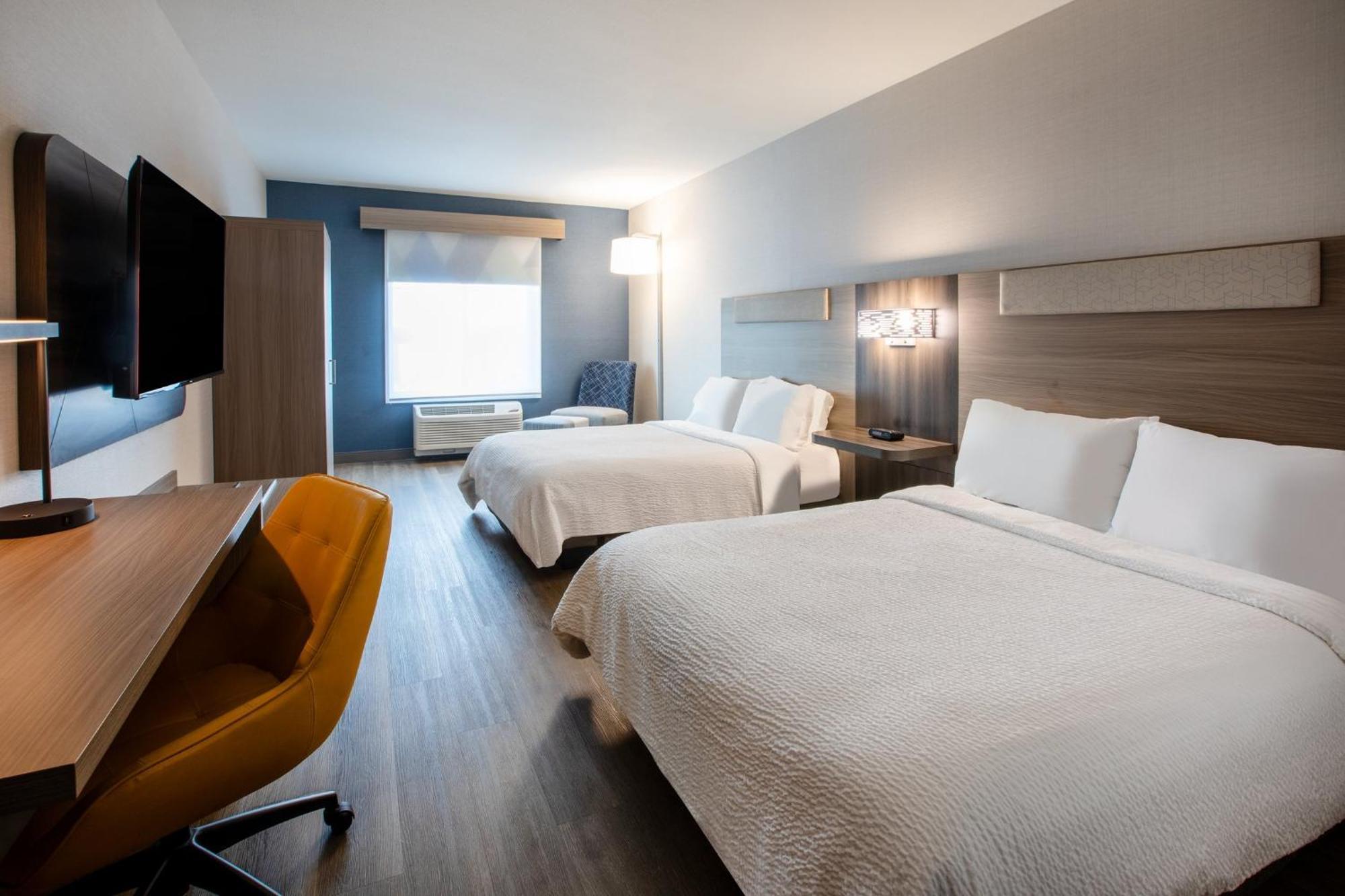 Express & By Ihg 2*