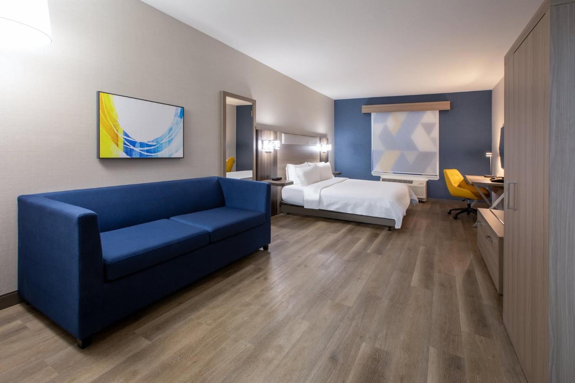 Express & By Ihg Hotel Lathrop