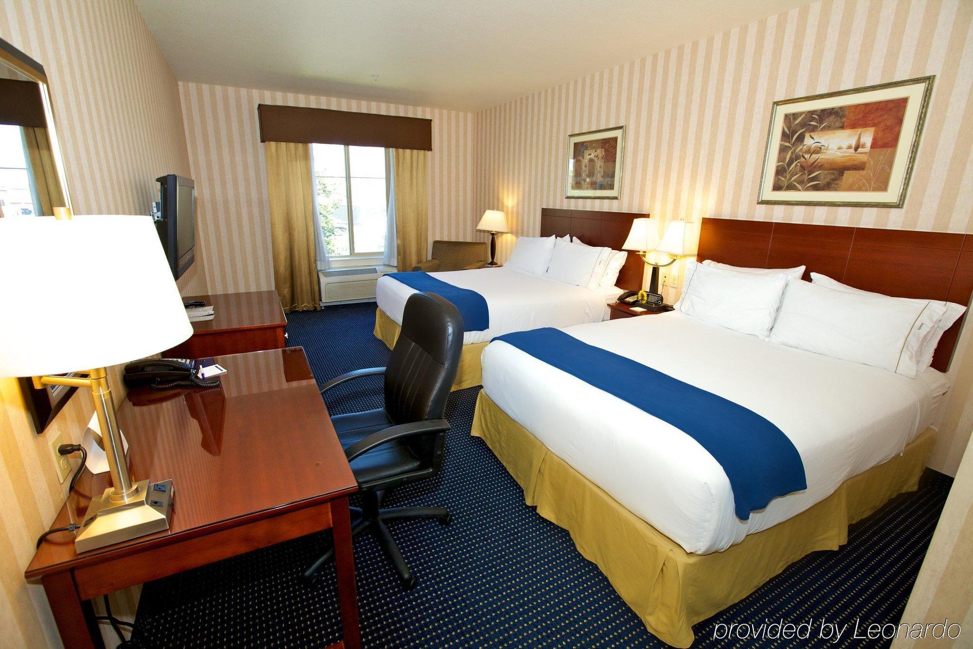 Express & By Ihg Hotel Lathrop