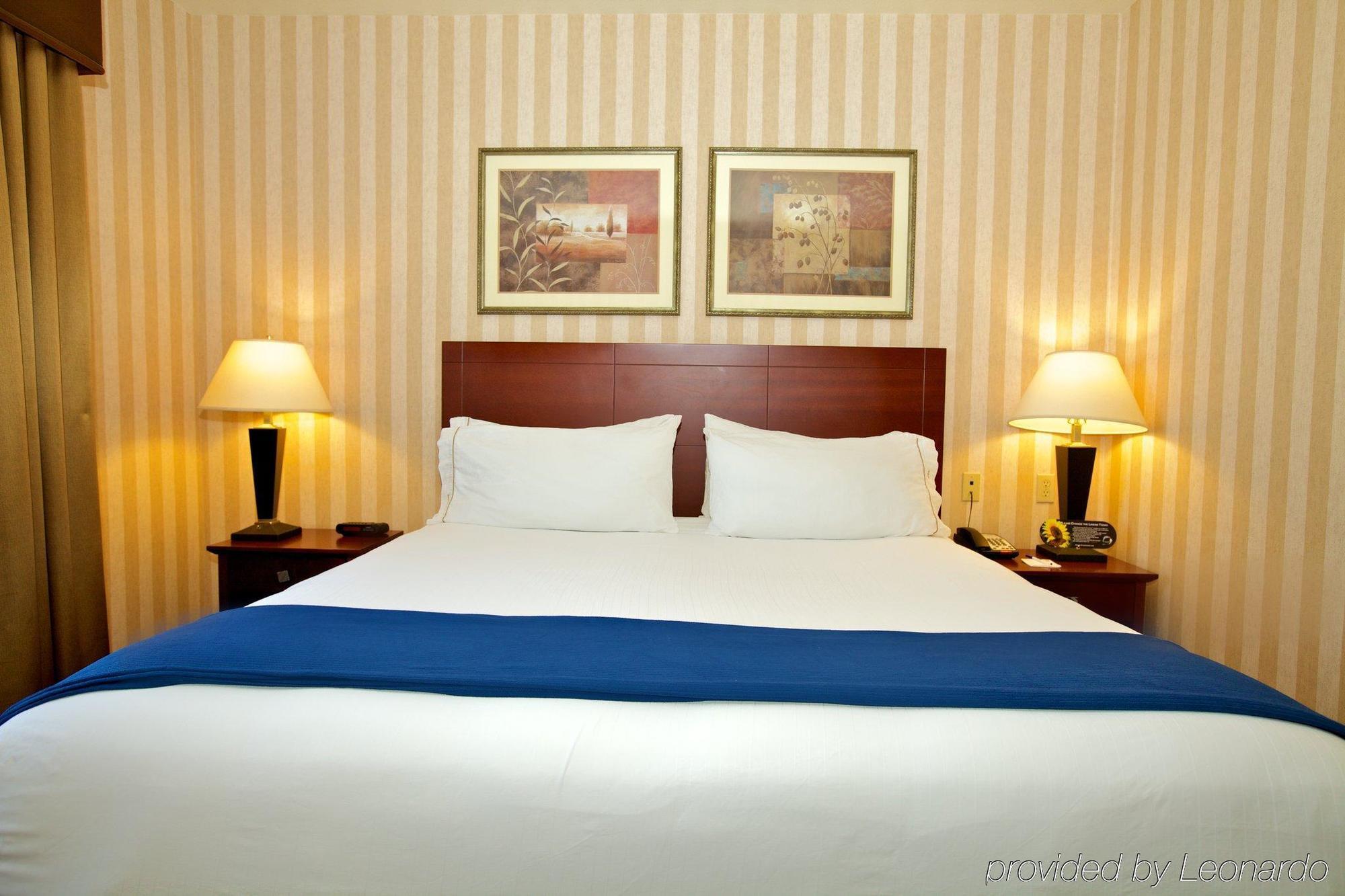 Express & By Ihg Hotel