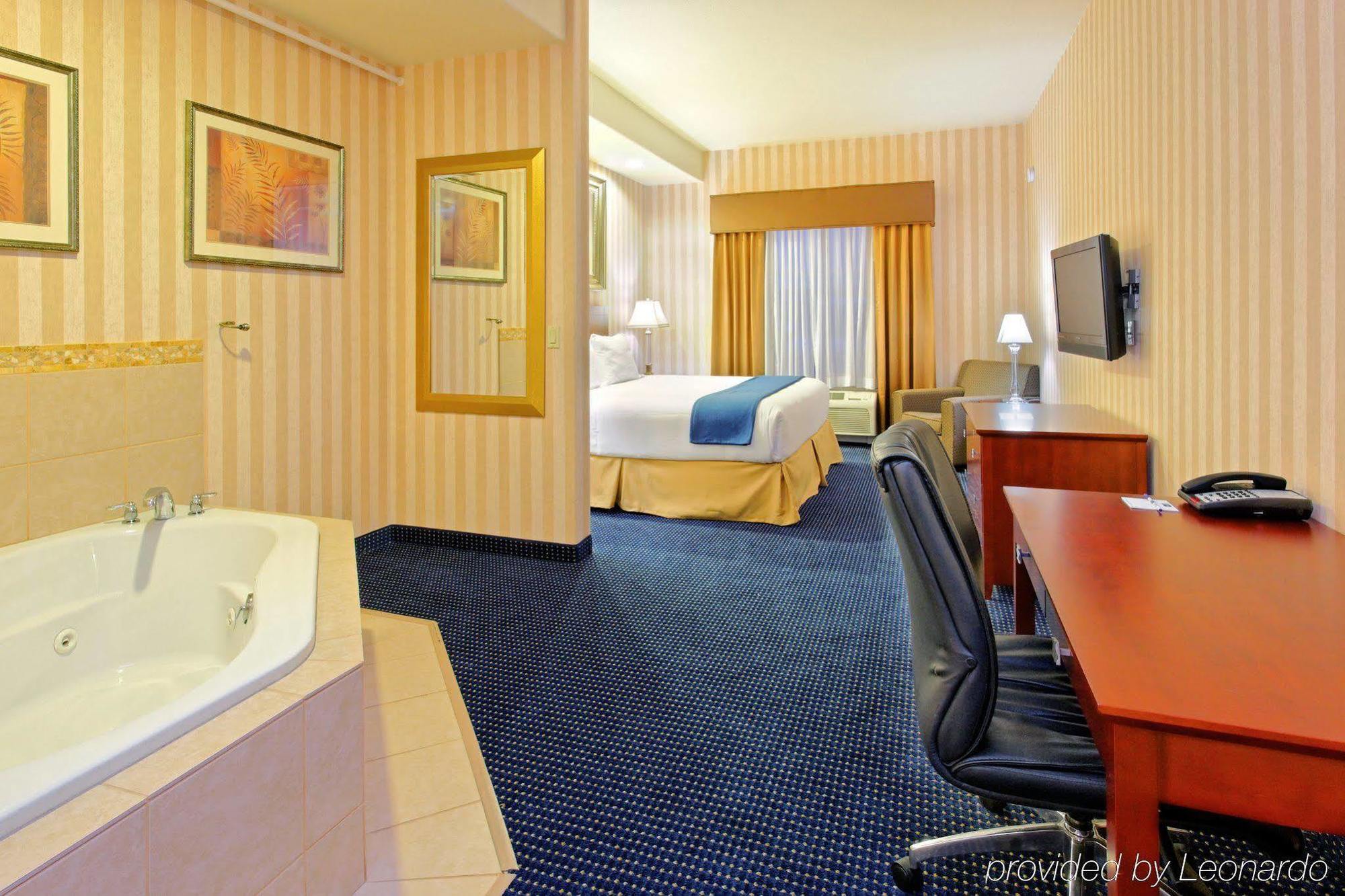 Express & By Ihg