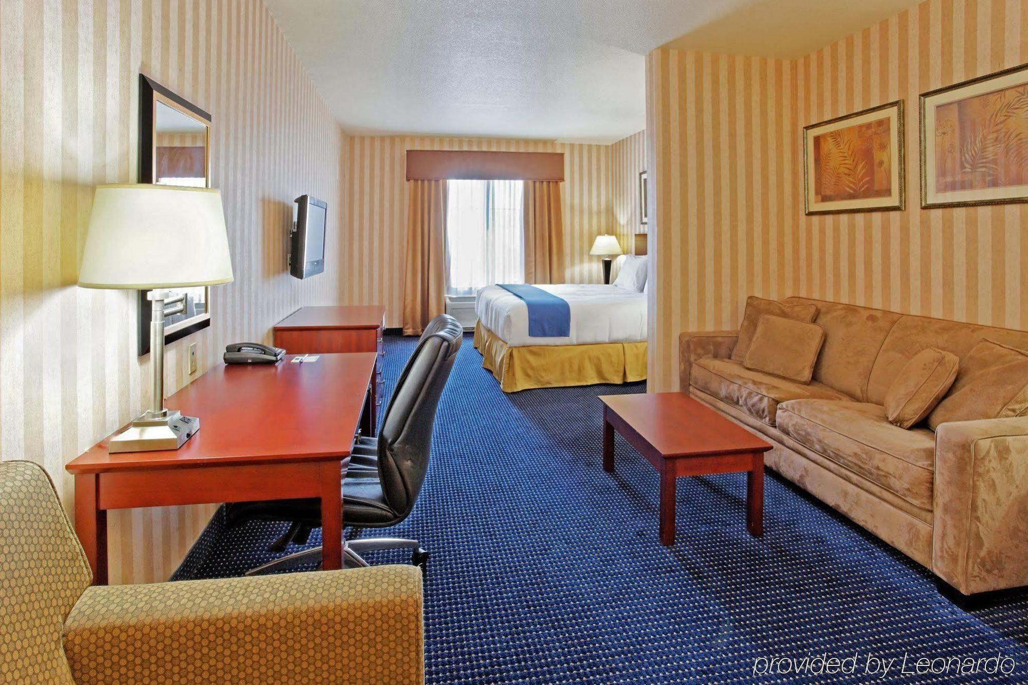 Express & By Ihg